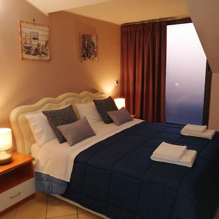 B&B Louise Santa Maria Capua Vetere Ngoại thất bức ảnh