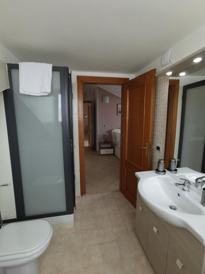 B&B Louise Santa Maria Capua Vetere Ngoại thất bức ảnh