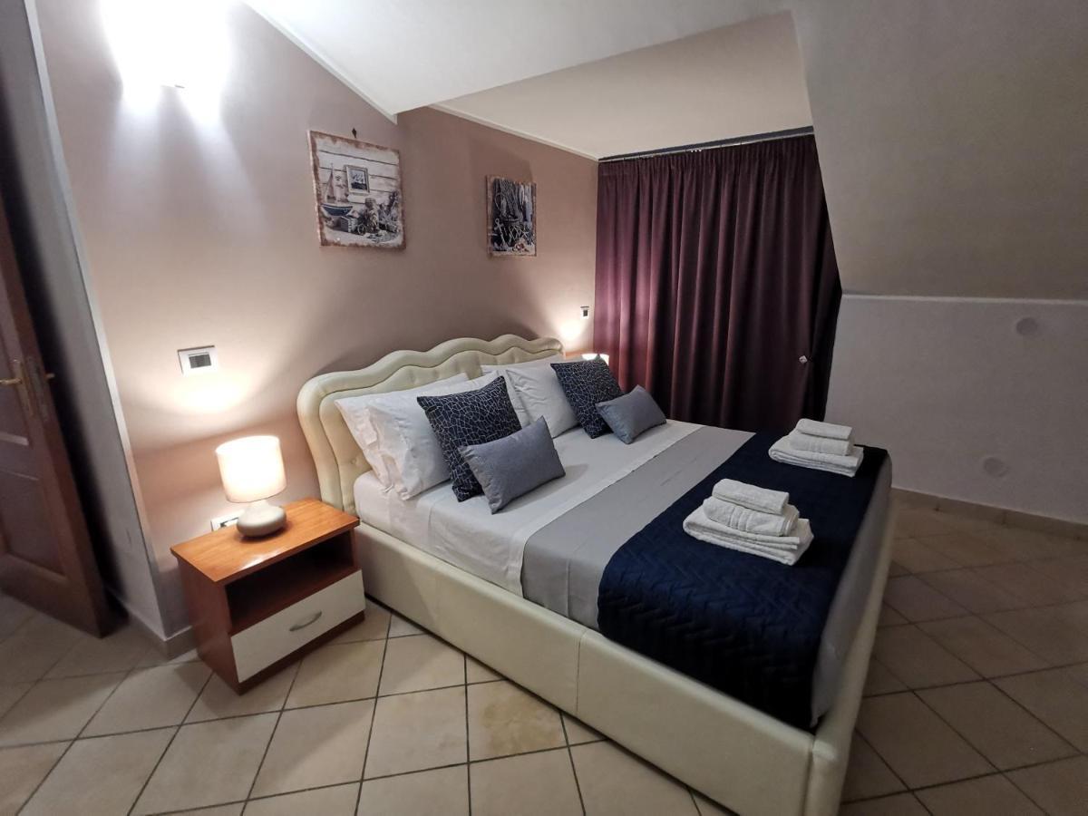 B&B Louise Santa Maria Capua Vetere Ngoại thất bức ảnh