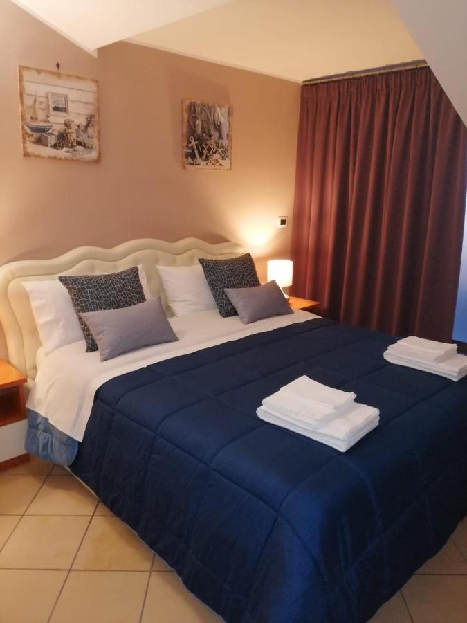 B&B Louise Santa Maria Capua Vetere Ngoại thất bức ảnh